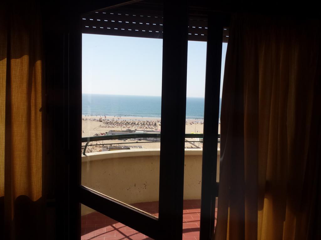One-Bedroom Apartment Sea View